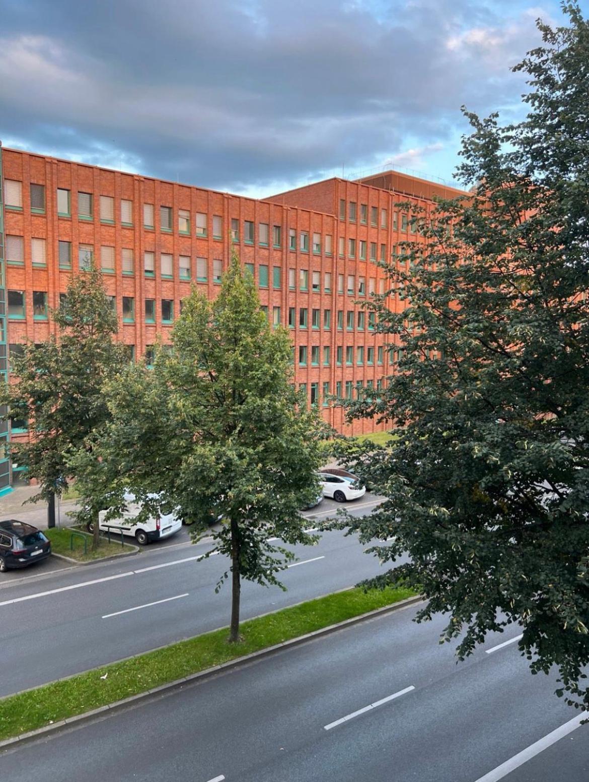 Moderne Und Helle Ferienwohnung Im Herzen Der Stadt Ντόρτμουντ Εξωτερικό φωτογραφία